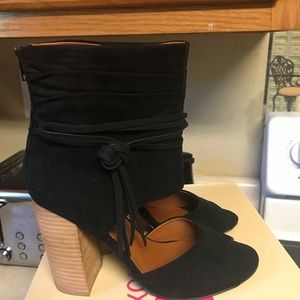 New black Dolce Heels by Mojo Moxy open toe heels